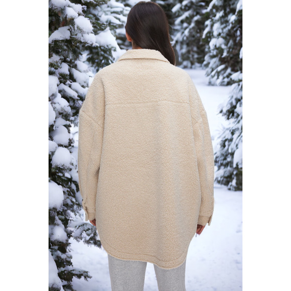 (60% OFF) NWT Good American SHERPA SHACKET in Tusk Color SIZE 3 - 4 MSRP $216 - Picture 2 of 5